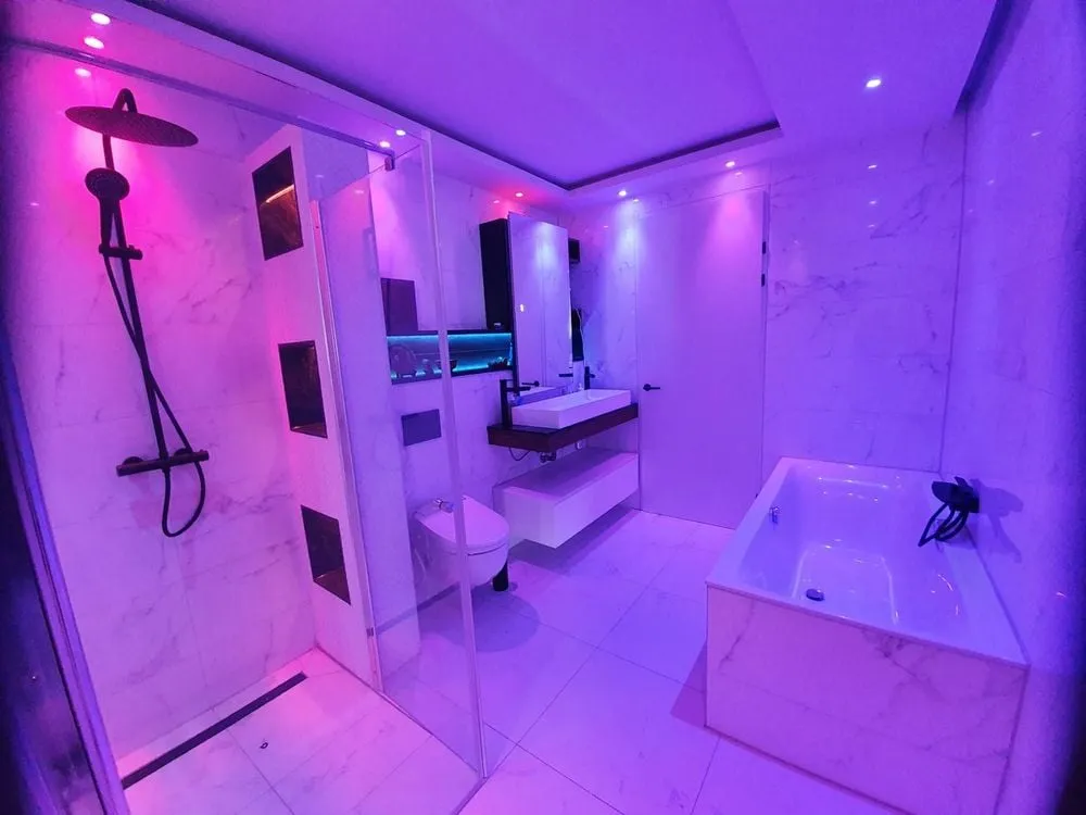 Bagni - Luxury Apartment in The CoolTower, Rotterdam