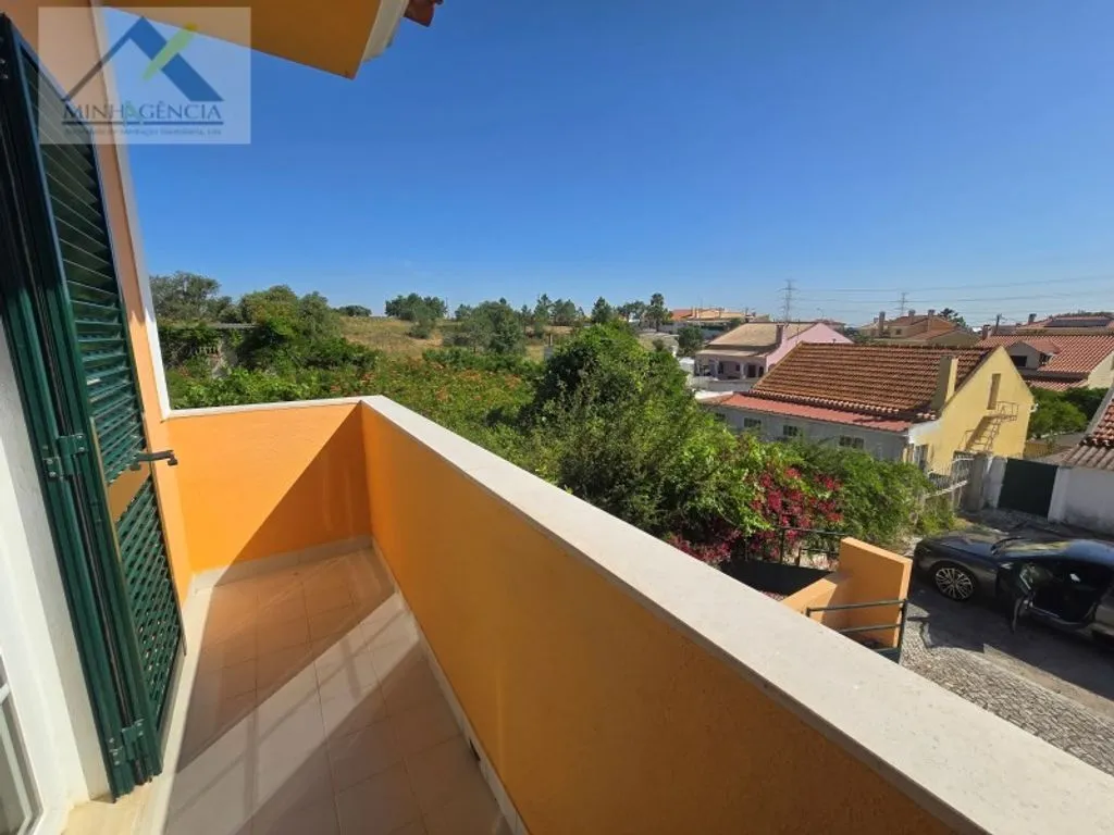 Rõdu - Luxury Semidetached House with Pool in Setúbal