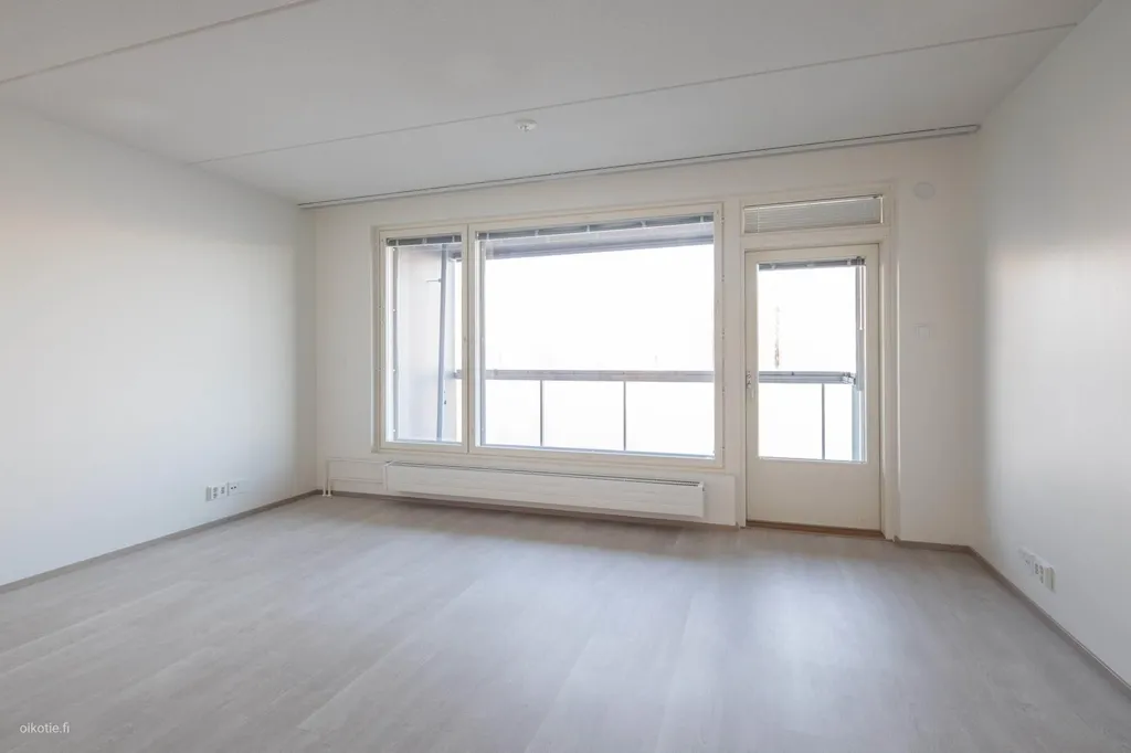 Toad - Spacious Flat with Balcony in Simonkylä