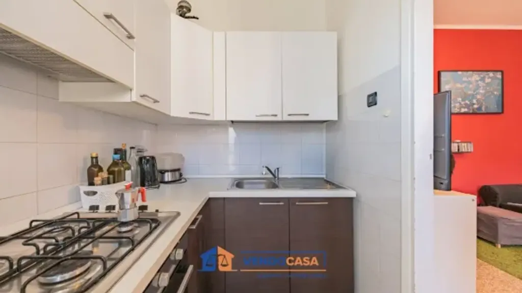 Cuisine - Bright Apartment with Balcony in Turin