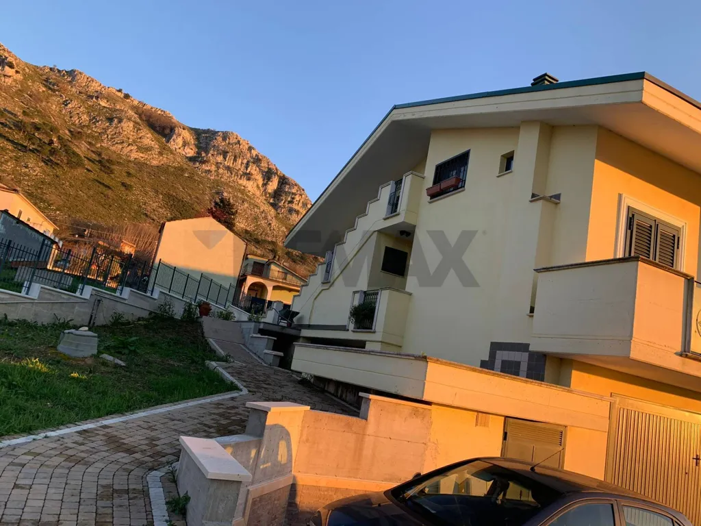 Extérieur - Modern Villa with Panoramic Terrace in Cervaro