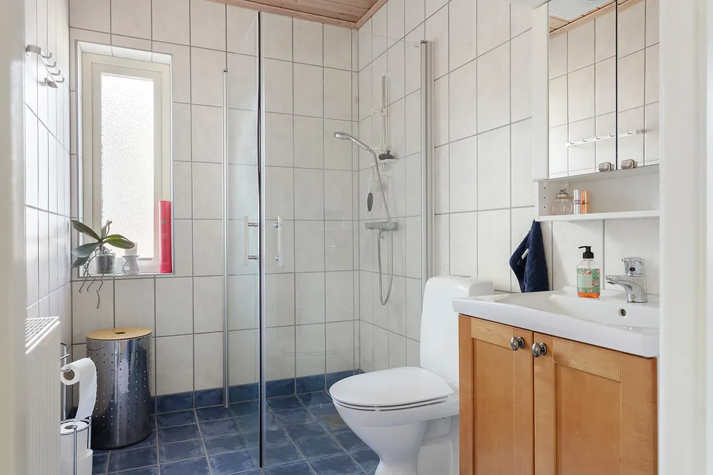 Vannitoad - 1-Storey Villa with Garden in Östra Lugnet