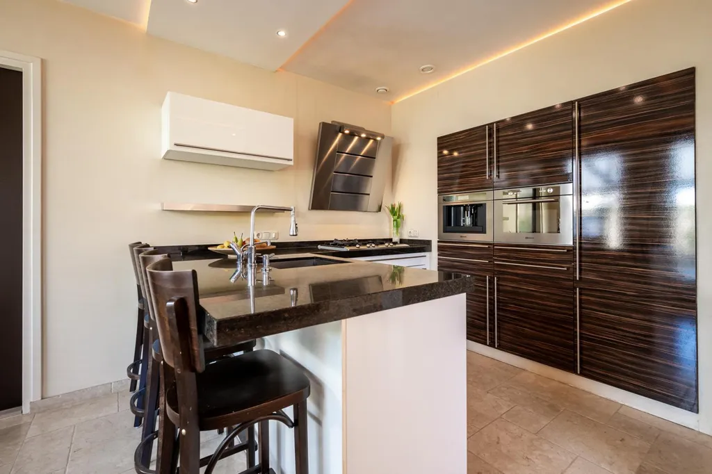 Cuisine - Corner Detached House with Jacuzzi in Berghem
