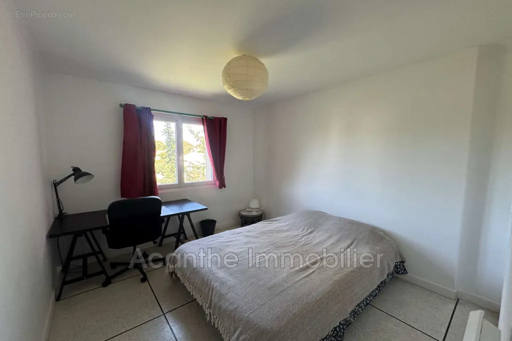 Magamistoad - 3-Bedroom Apartment with Balcony in Montpellier