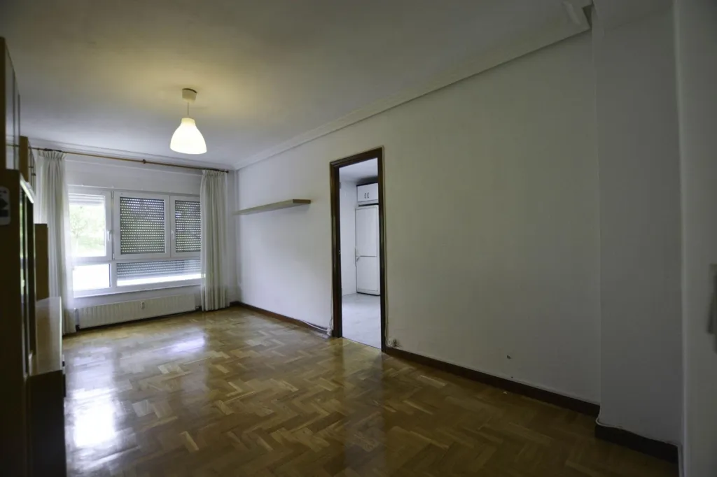 Elutuba - Three-Bedroom Flat with Balcony in Ventanielles