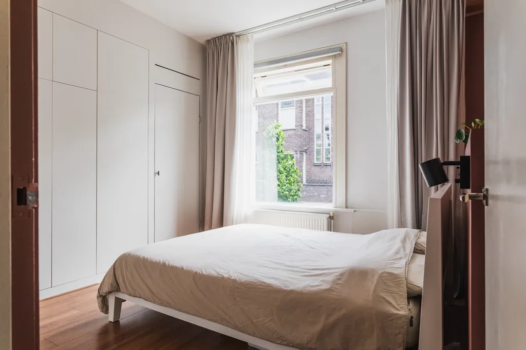 Magamistoad - Modern Apartment with Balcony in Bezuidenhout