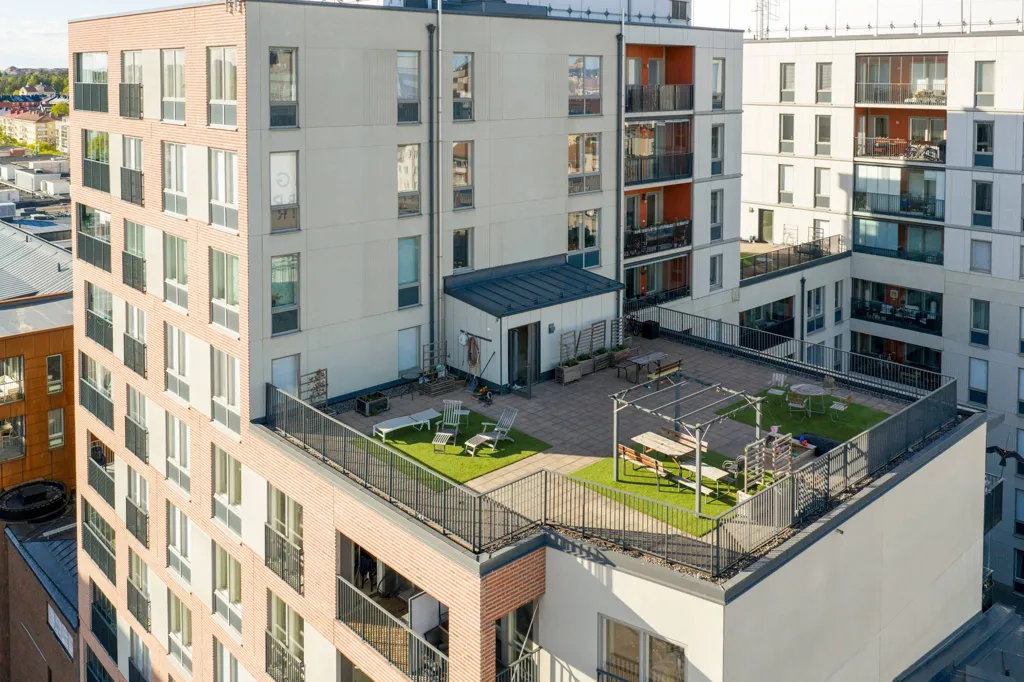 Õhuvaade - Apartment with Double Balconies in Sundbyberg