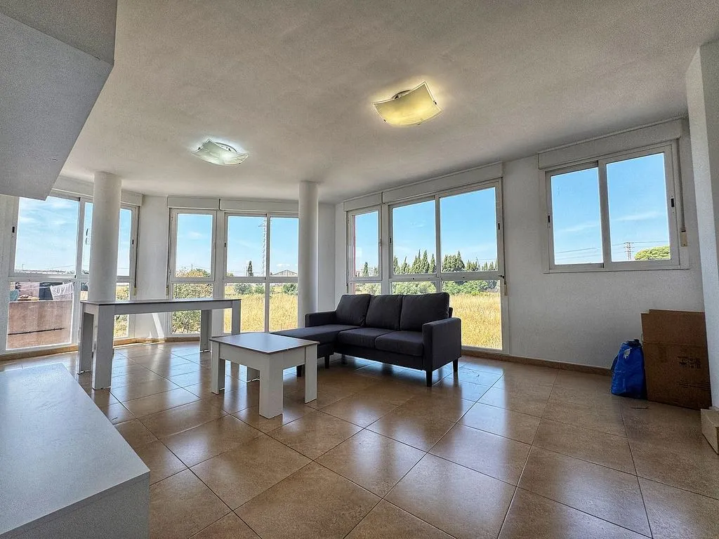 Elutuba - Two-Bedroom Apartment with Garage in Vila-real