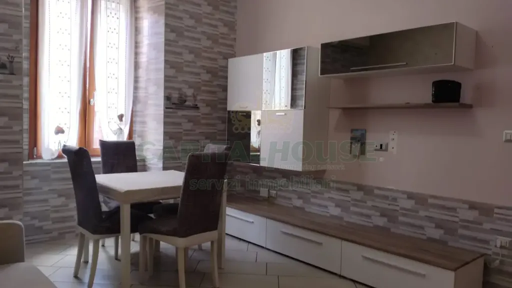 Söögituba - Armed Two-Bedroom Flat with Balcony in Capua