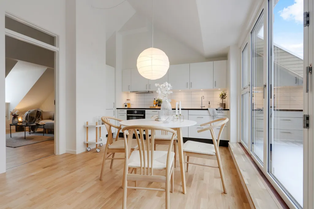 Söögituba - Modern Flat with Balcony in Vanløse