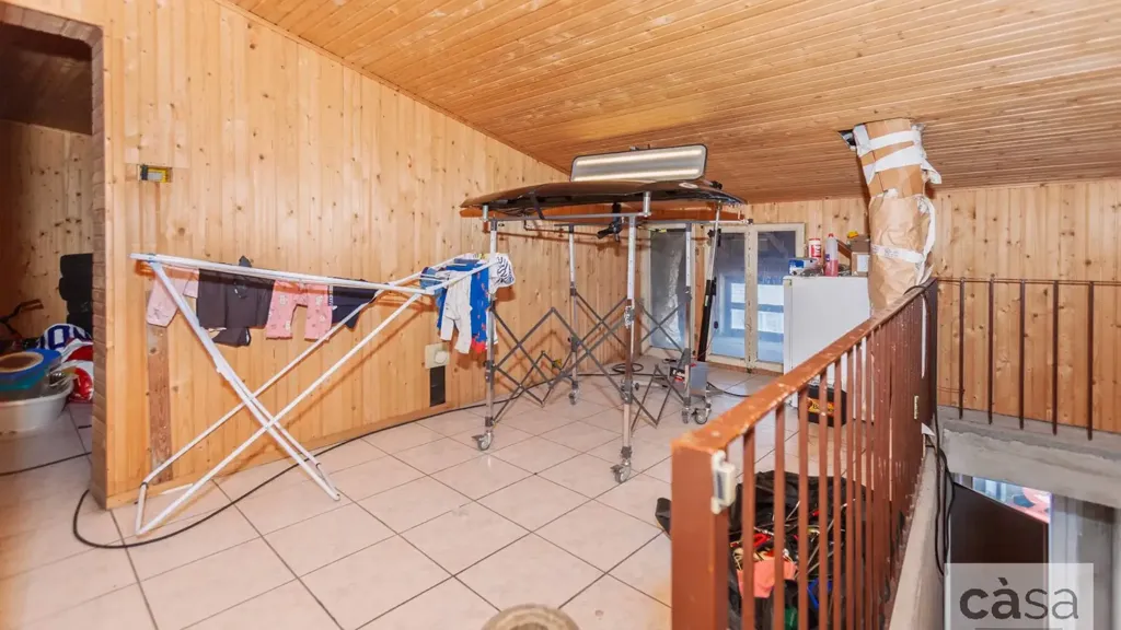 Pièces - Semi-detached Apartment with Balcony in Malnate