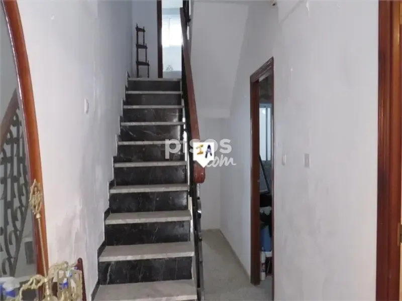 Pièces - Townhouse with Mountain Views in Alcaudete