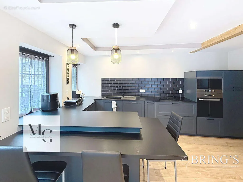 Kitchen - Renovated 3-4 Bed Flat with Balcony in Erstein