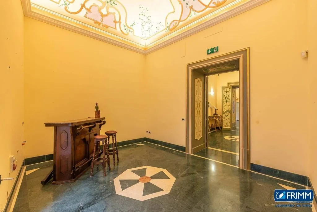 Hallway - Restored Flat with Frescoes in Palermo