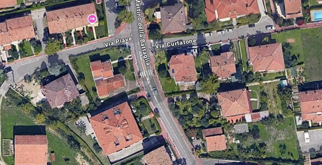 Vue aérienne - Functional Garage in Sirmione