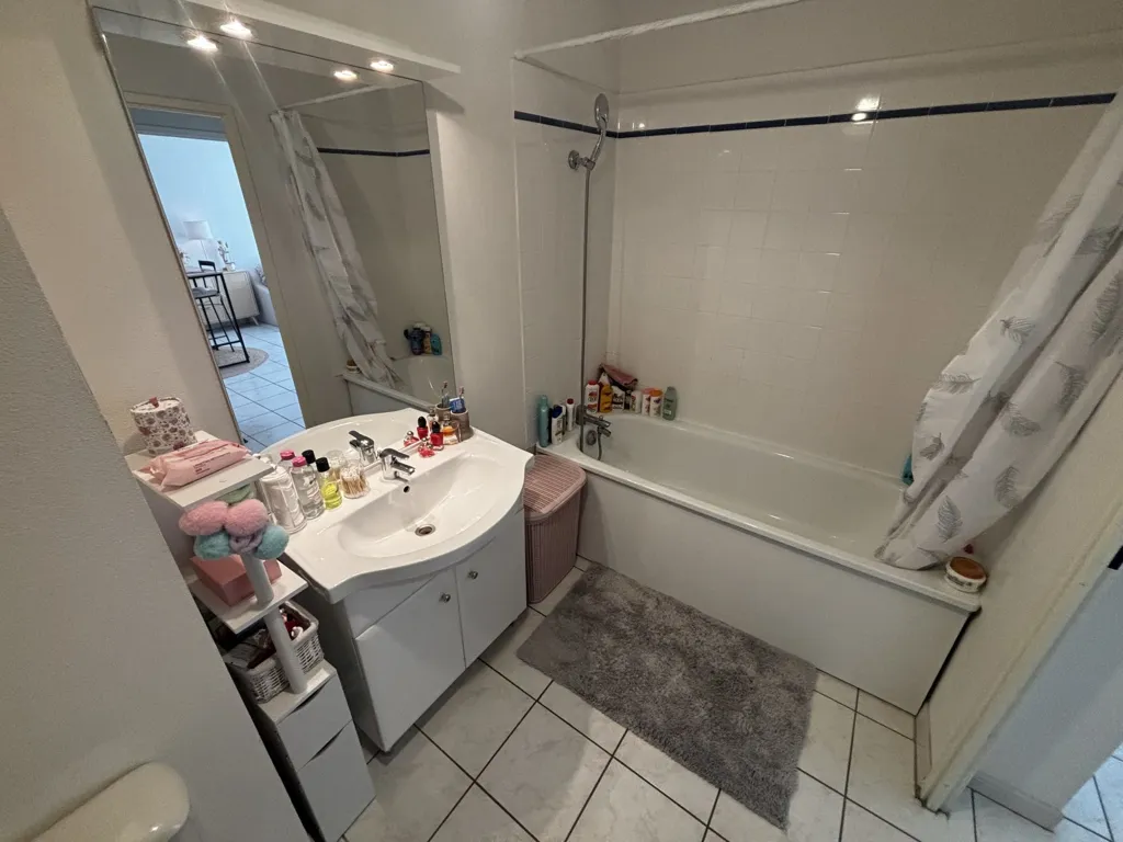 Vannitoad - T2 Flat with Balcony in Saint-Quentin