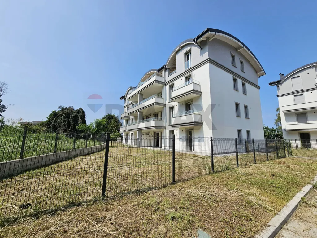 Extérieur - Attico with Panoramic Terrace in Somma Lombardo