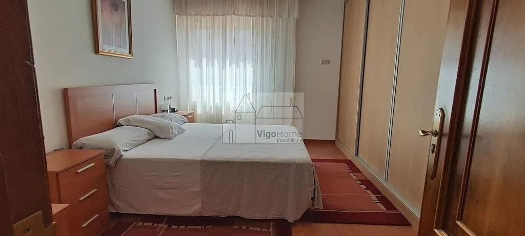 Bedrooms - Chalet with Garden and Garage in Moaña