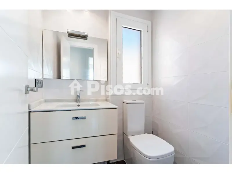 Salles de bain - Modern Apartment with Balcony in Almería