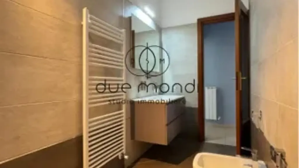 Salles de bain - Rearranged Apartment with Terrace in Castel Ritaldi