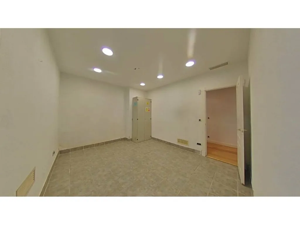 Pièces - Five-Bedroom House with Indoor Pool in Mungia