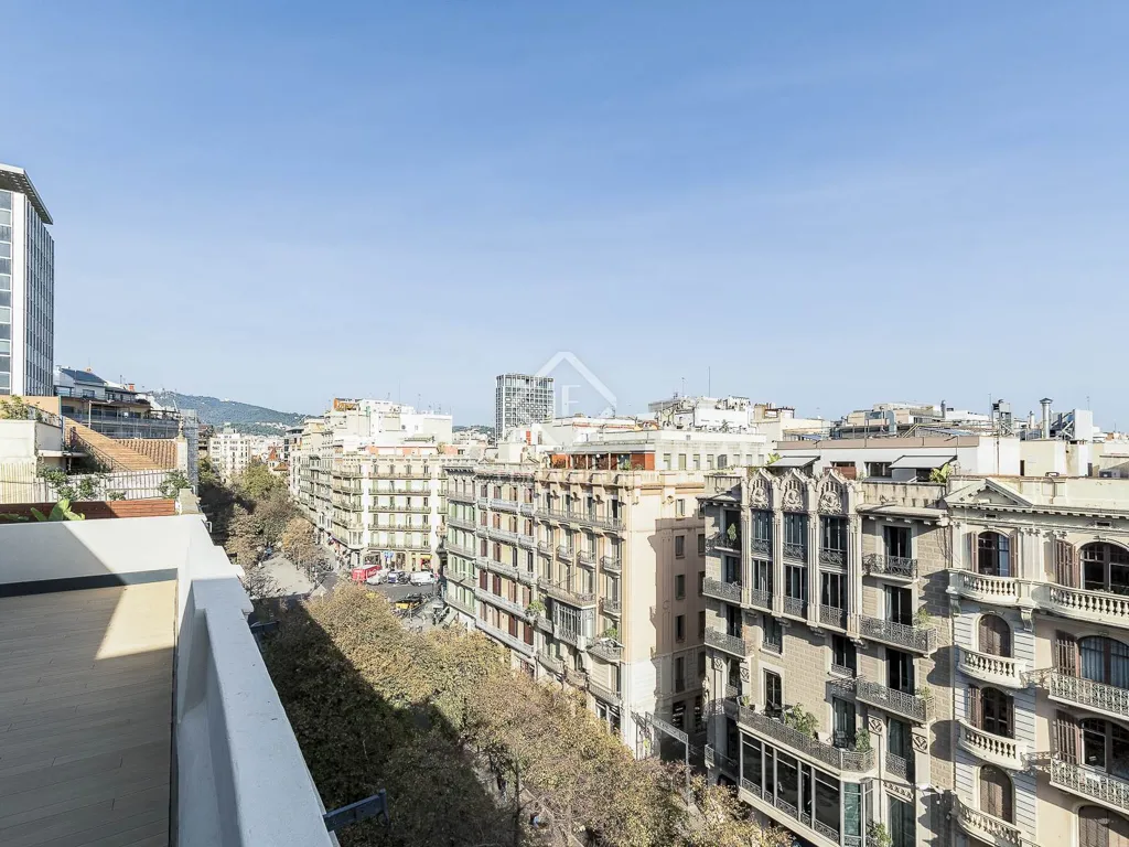 Balcon - Renovated Apartment with Terrace in Eixample Right