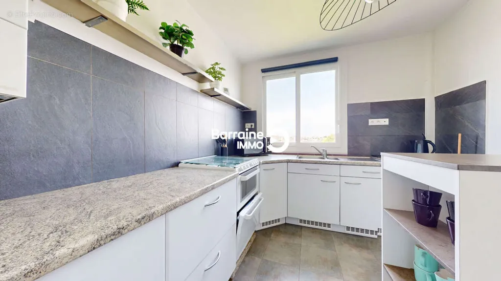 Cuisine - Appartement Meublé avec Balcon à Brest - Lanrédec