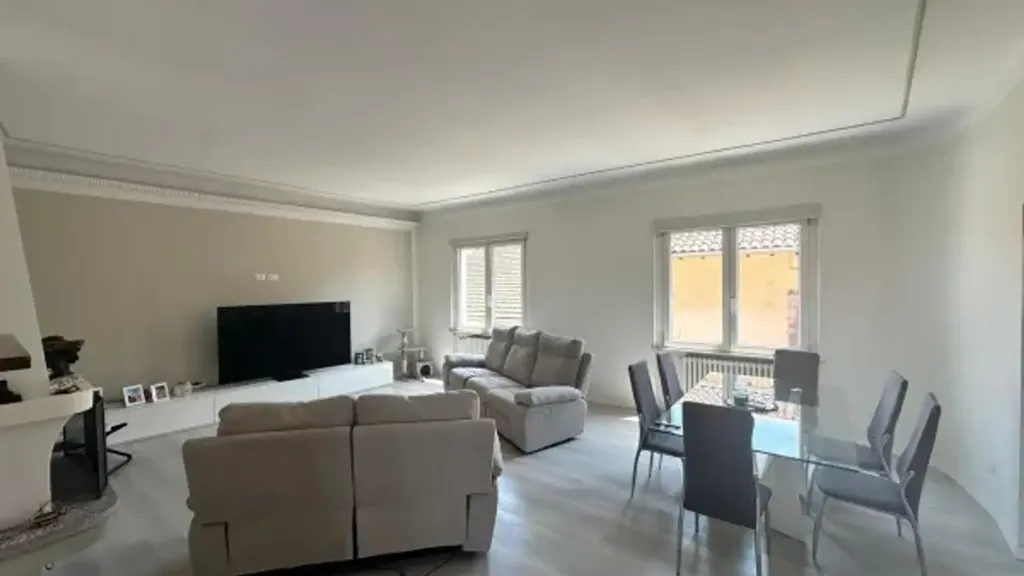 Soggiorno - Appartamento ristrutturato con terrazza a Galliate