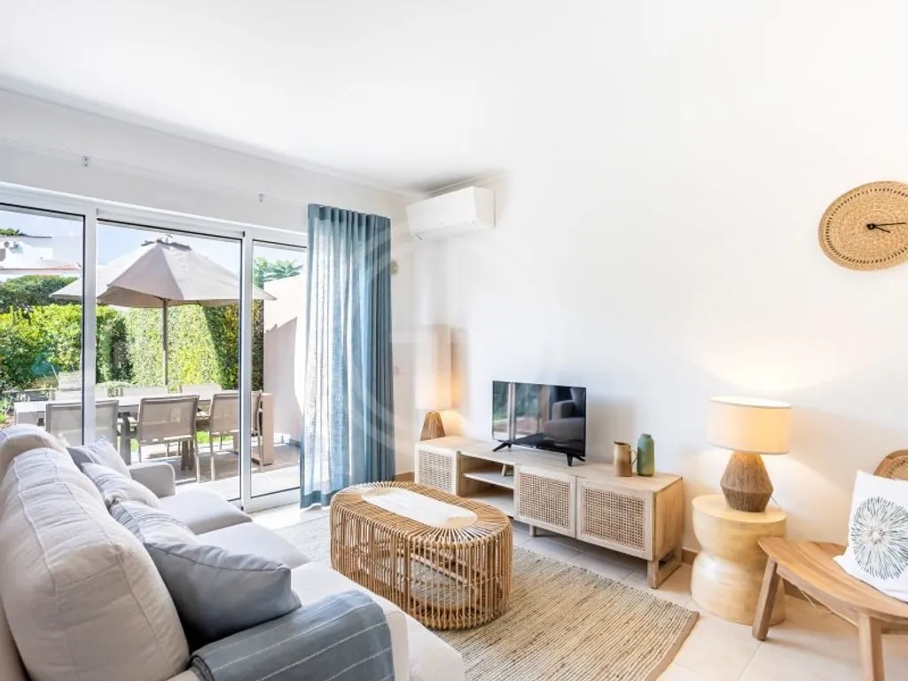 Séjour - Duplex T2 with Private Garden in Lagoa