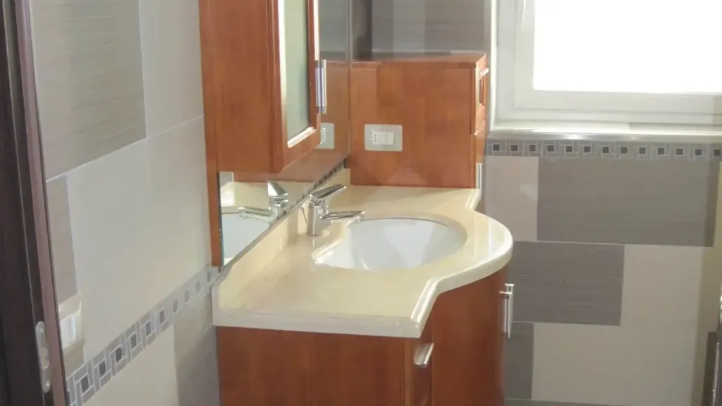 Salles de bain - Modern Apartment with Balcony in Milan