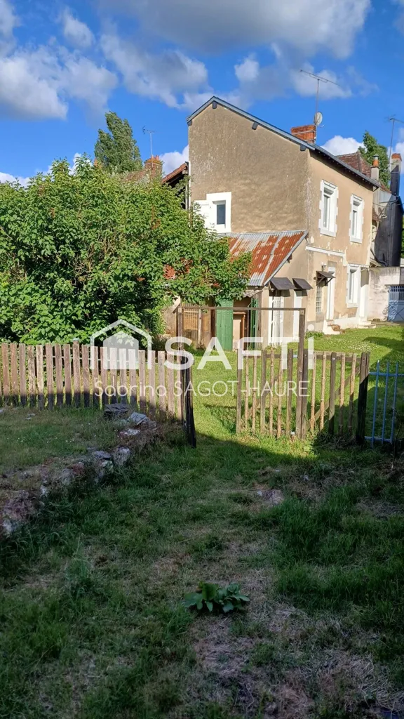 Aed - Charming Stone House with Garden in Buzançais