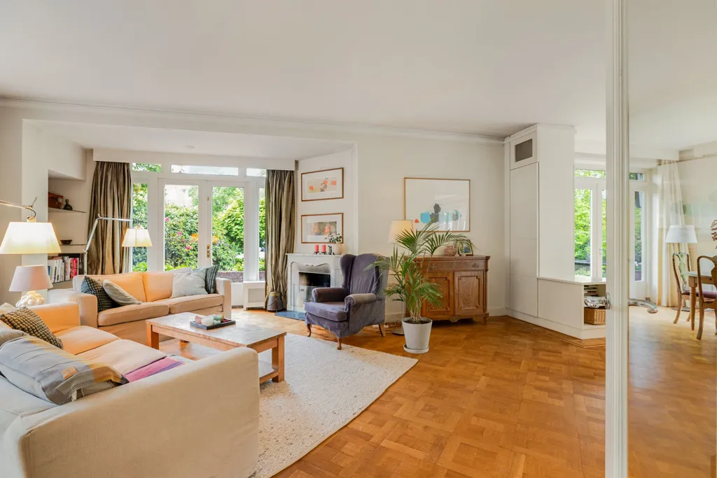 Living Room - Villa with Garden in Rotterdam-Kralingen