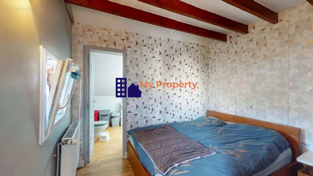 4-toaline maja asukohas Houilles