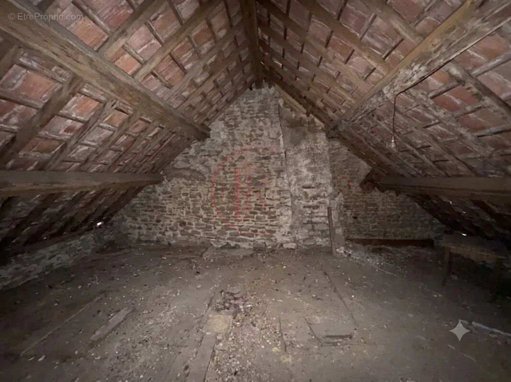 Toad - Converted Attic with View in Ornans