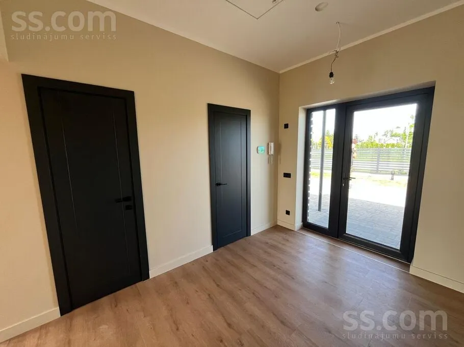 Ingresso - Modern House with Garage in Mārupe