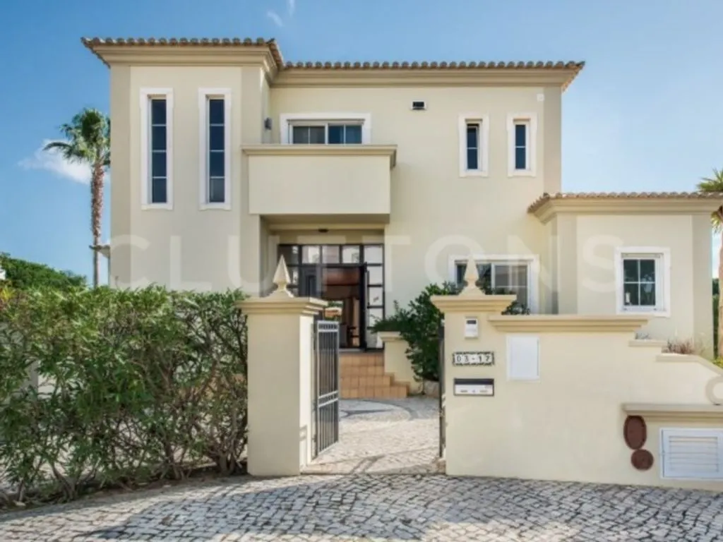 Välivaade - Luxury Villa with Golf View in Vila Sol, Loulé