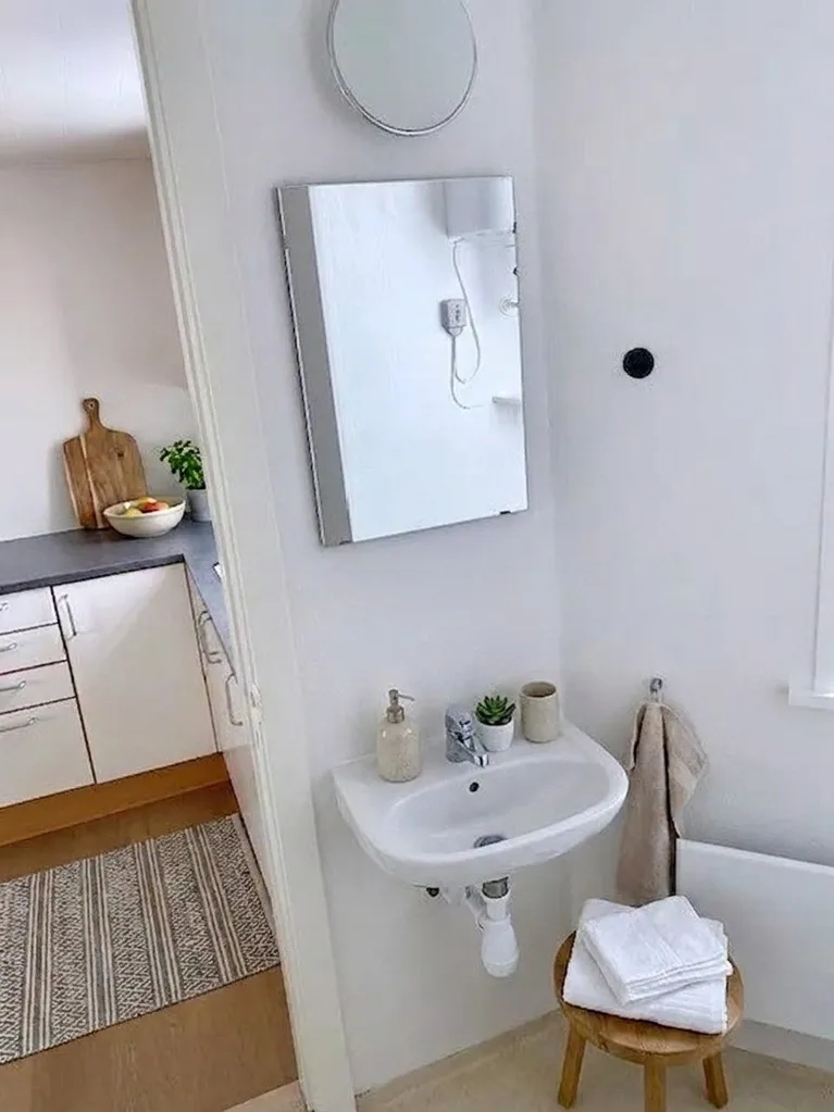 Bathrooms - 2-Bedroom Apartment with Large Terrace in Lys