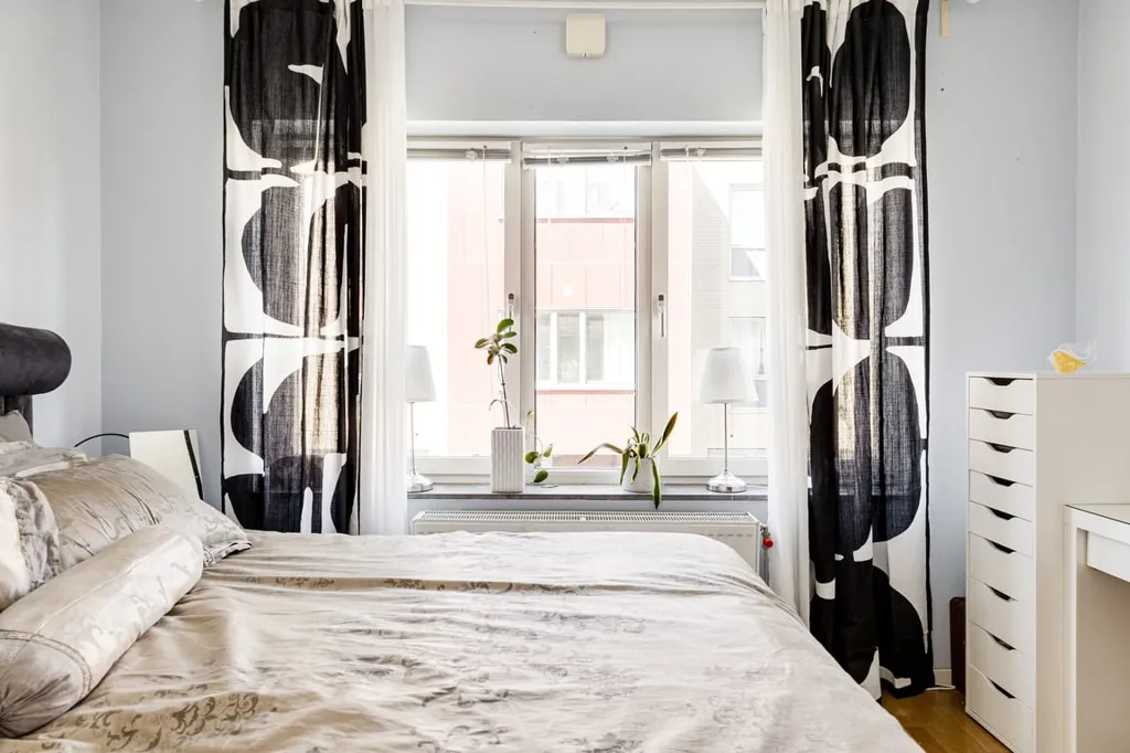 Bedrooms - Apartment with Generous Balcony in Limhamn Bunkeflostrand