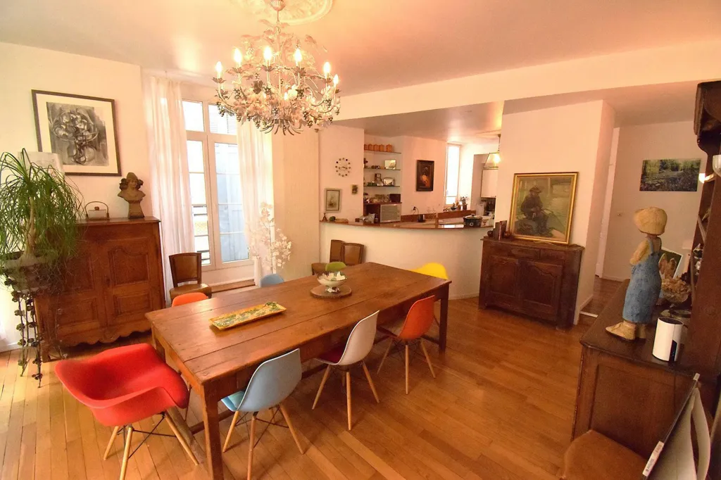 Söögituba - Duplex with Balcony in Gaillac Centre