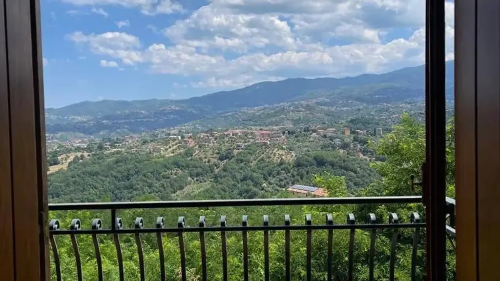 Balcon - Villa with Garden in Cosenza