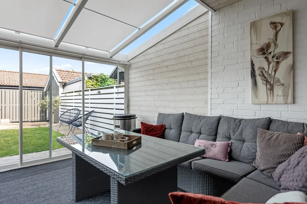 Terrass - Modern Terraced House with Jacuzzi in Skåne