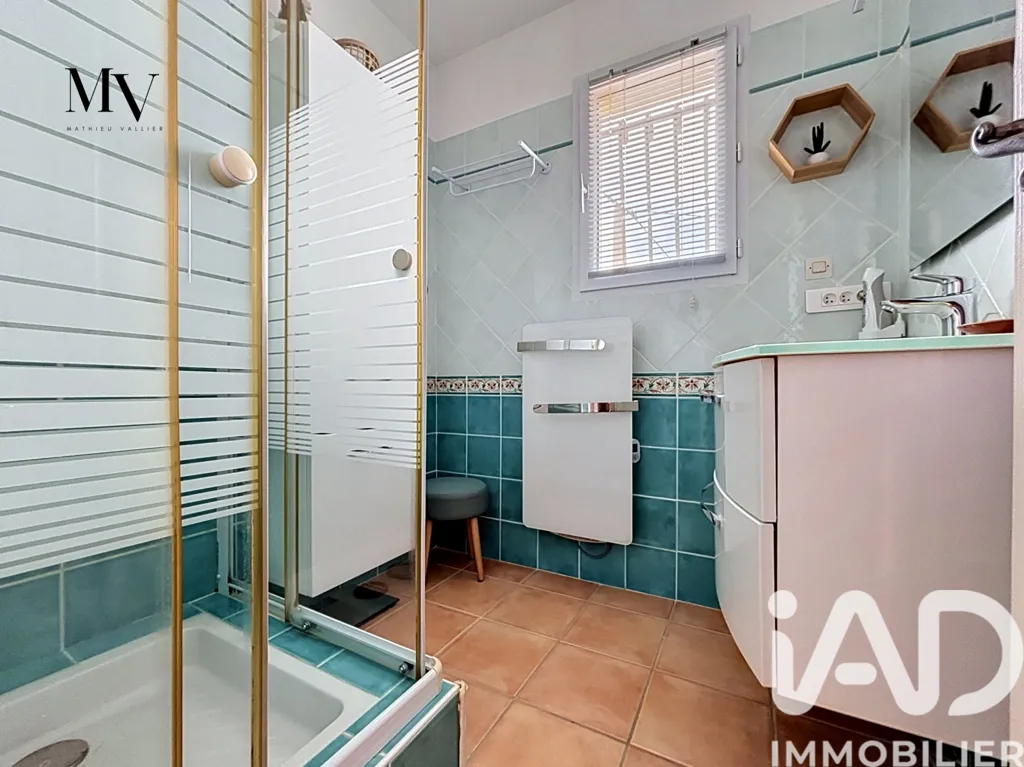 Salles de bain - Maison avec Piscine et Terrasse à Bandol