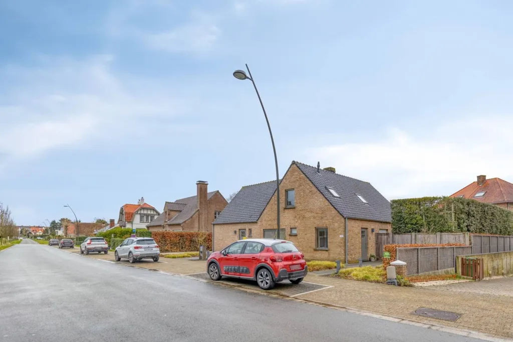 Extérieur - Villa avec Pratique Rénovée au Centre de Sint-Idesbald