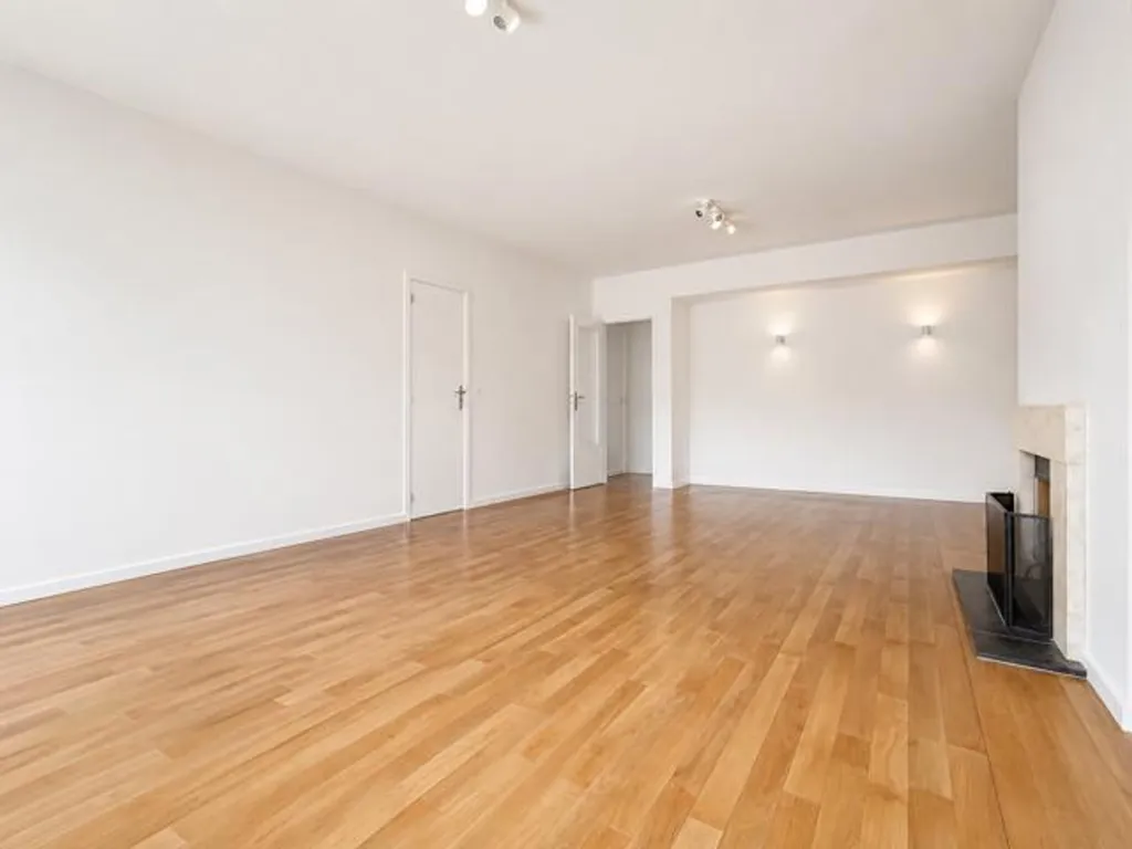 Séjour - Appartement Rénové avec Terrasse à l'Observatoire