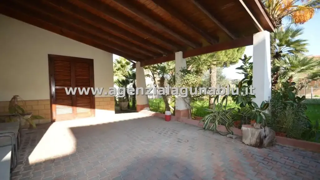 Terrass - Villa with Multiple Units in Mazara del Vallo