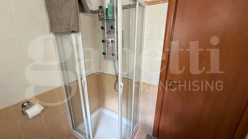 Salles de bain - Panoramic Semi-Detached Villa in Rocca Di Cambio
