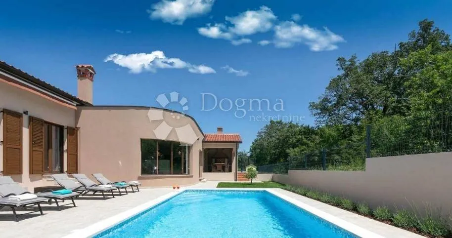Piscina - Modern Villa with Pool near Labin