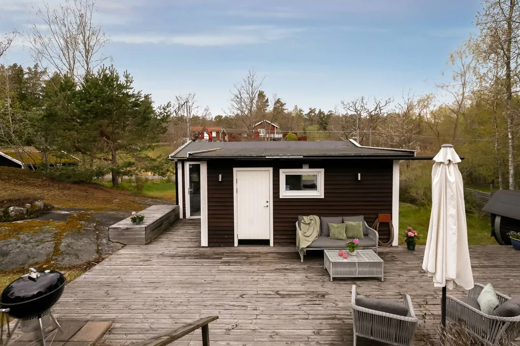 Terrass - Cottage with Garden in Västra Älvsala