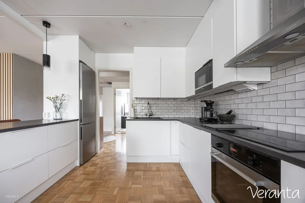 Cuisine - Modernised Apartment with Sauna in Loukonlahti, Pirkkala