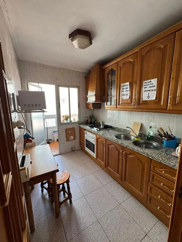Cuisine - Fully Furnished Flat with Terrace in Granada Centre